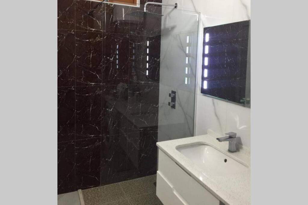 Modern Sea View Apartment For A Perfect Holiday دراس المظهر الخارجي الصورة